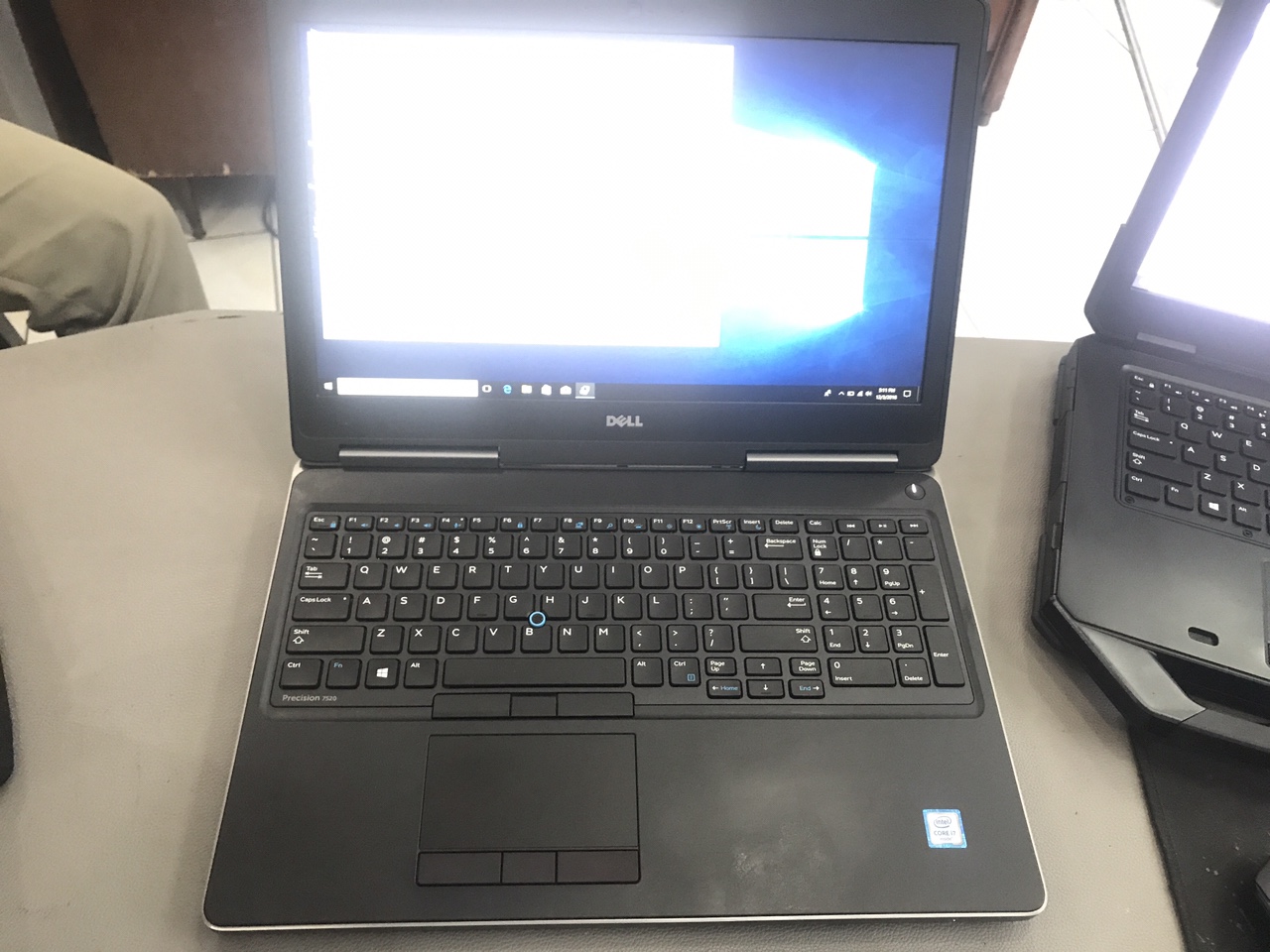 dell-precision-7520-2